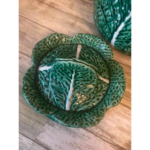 Vintage Green Cabbage Leaf Soup Tureen Set with Ladle - No Maker’s Mark - Picture 5 of 13